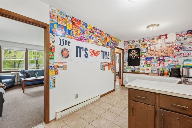 390 State St, Amherst, MA 01002