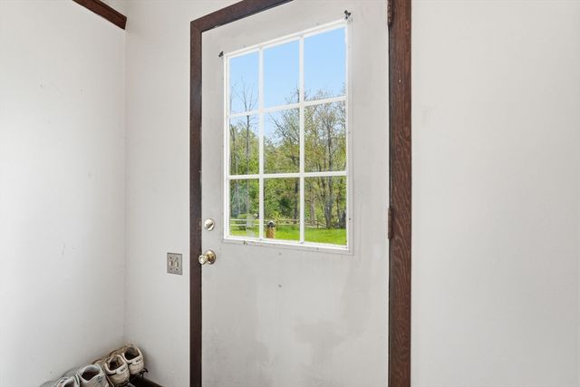 390 State St, Amherst, MA 01002