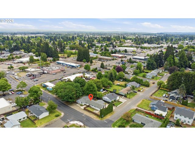 196 MANBRIN Dr N, Keizer, OR 97303