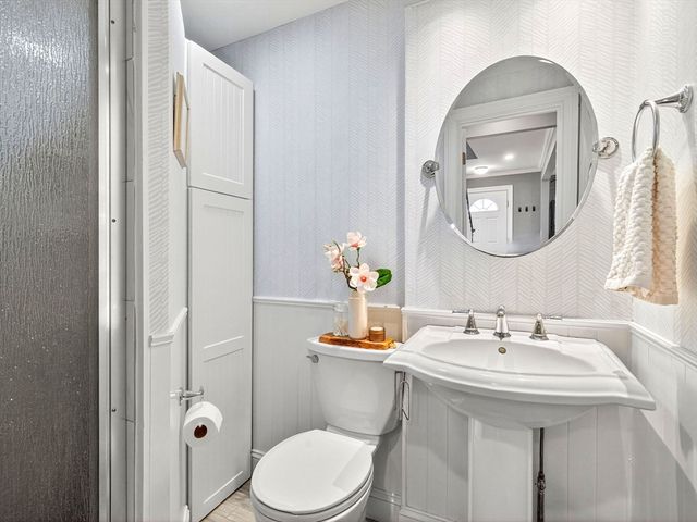 37 Rangeley St, Boston, MA 02124