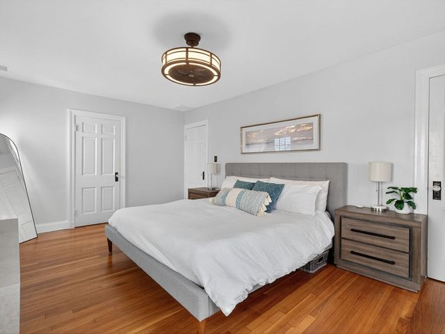 37 Rangeley St, Boston, MA 02124