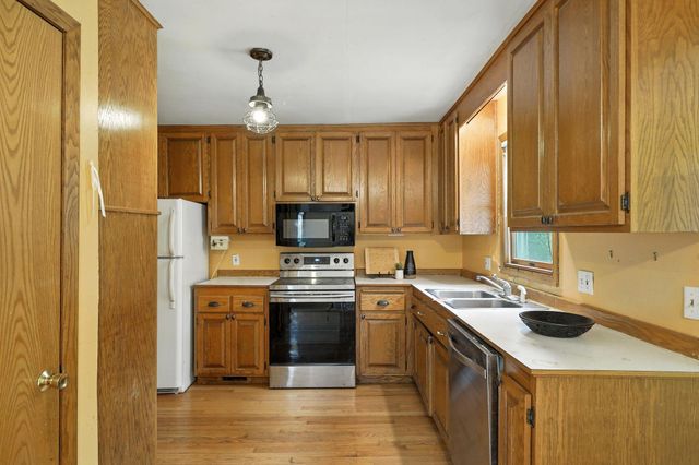 6398 Osman Avenue N, Oak Park Heights, MN 55082