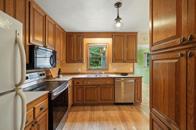6398 Osman Avenue N, Oak Park Heights, MN 55082