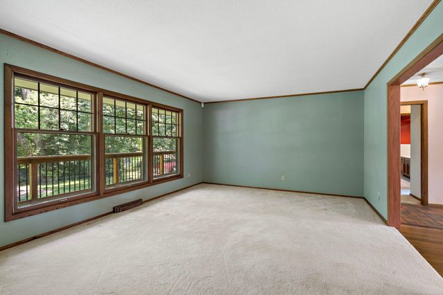 6112 Jeffrey Lane, Edina, MN 55436