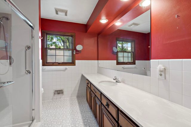 6112 Jeffrey Lane, Edina, MN 55436