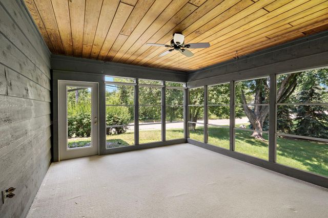 6112 Jeffrey Lane, Edina, MN 55436