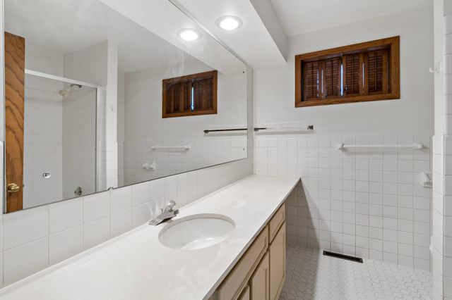 6112 Jeffrey Lane, Edina, MN 55436