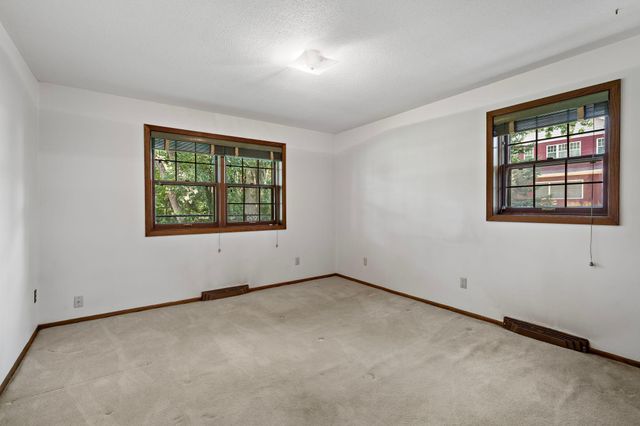 6112 Jeffrey Lane, Edina, MN 55436