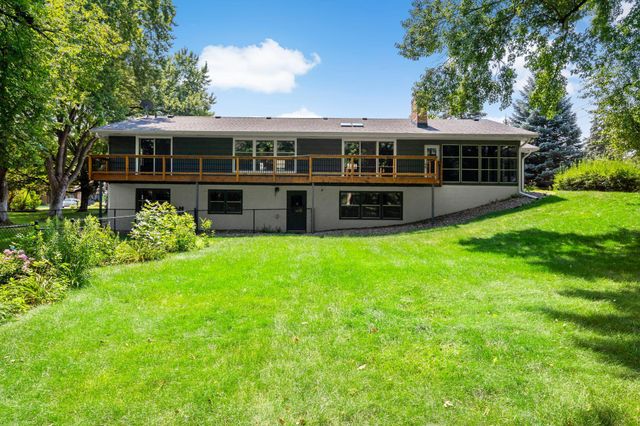 6112 Jeffrey Lane, Edina, MN 55436