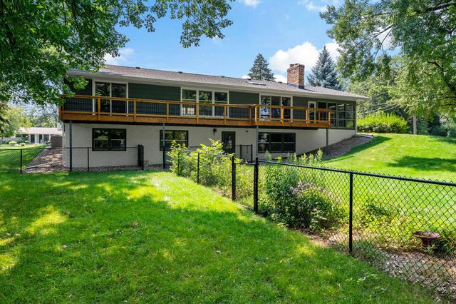 6112 Jeffrey Lane, Edina, MN 55436
