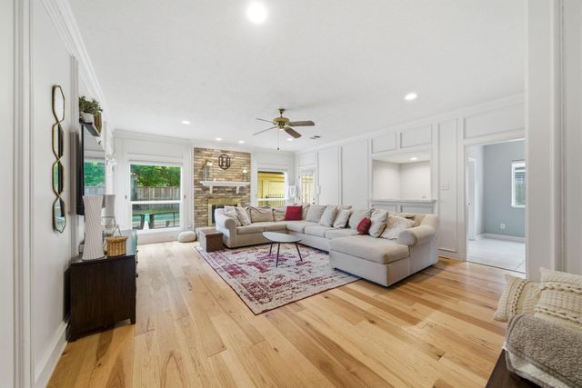 7222 Birchtree Forest Drive, Houston, TX 77088