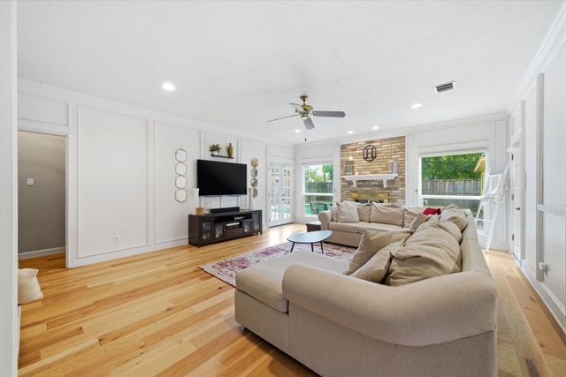 7222 Birchtree Forest Drive, Houston, TX 77088