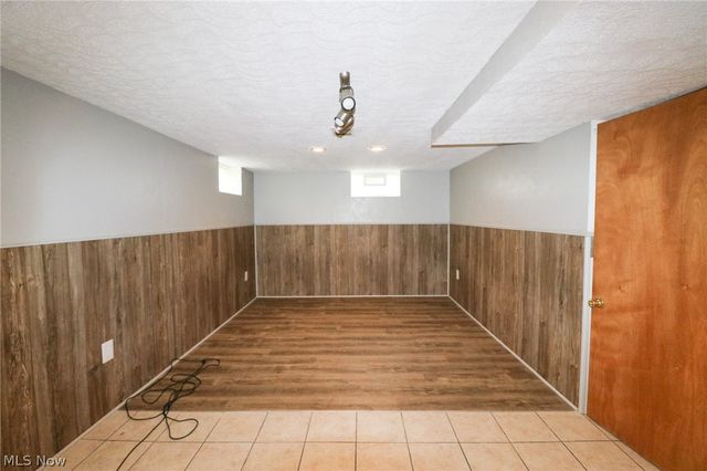 7329 Nethersole Drive, Middleburg Heights, OH 44130
