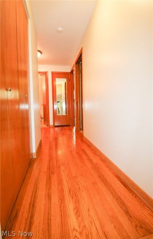 7329 Nethersole Drive, Middleburg Heights, OH 44130