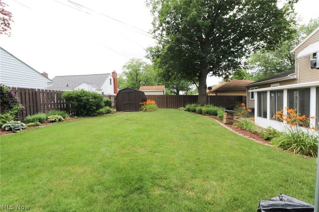7329 Nethersole Drive, Middleburg Heights, OH 44130