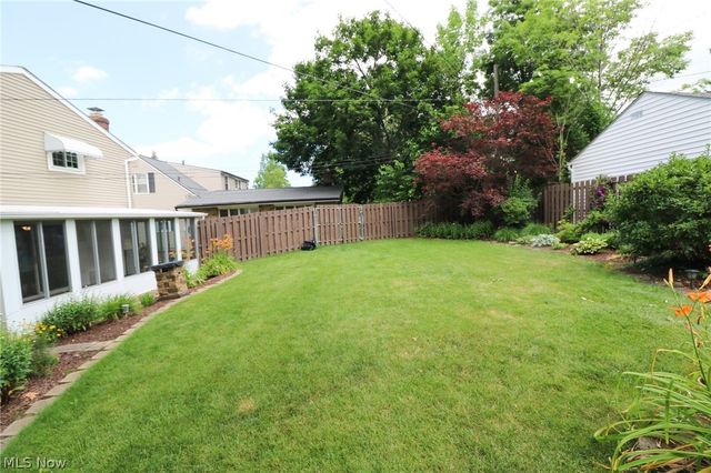 7329 Nethersole Drive, Middleburg Heights, OH 44130