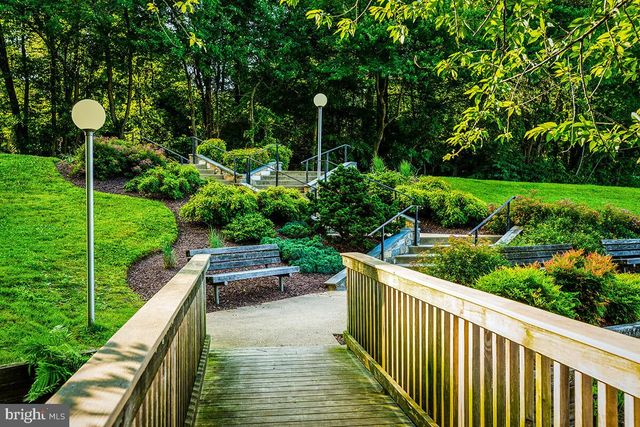 316 NEW MARK ESPLANADE, Rockville, MD 20850