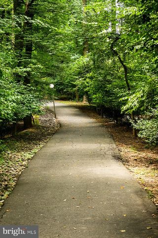 316 NEW MARK ESPLANADE, Rockville, MD 20850