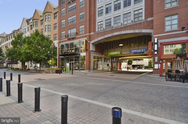 316 NEW MARK ESPLANADE, Rockville, MD 20850