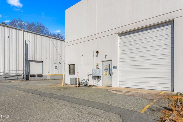 1448 Industry Drive, Burlington, NC 27215