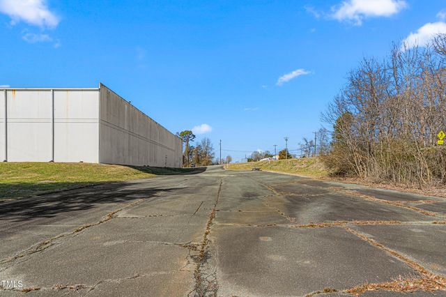 1448 Industry Drive, Burlington, NC 27215