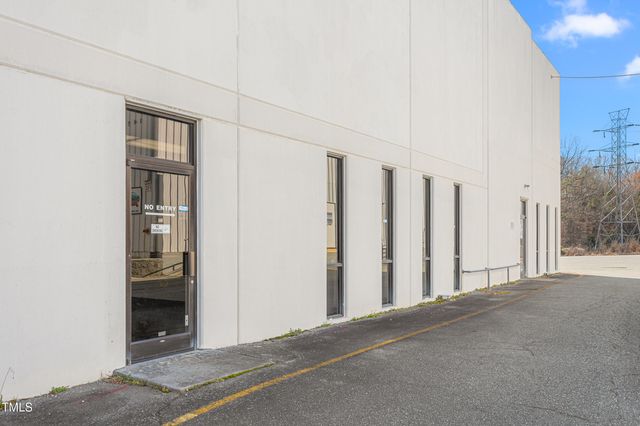 1448 Industry Drive, Burlington, NC 27215