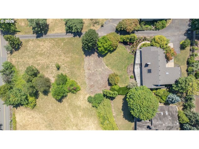 9945 Sw 170TH Ave, Beaverton, OR 97007