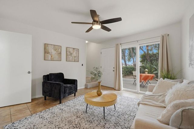 5725 Linda Vista Rd 14, San Diego, CA 92110