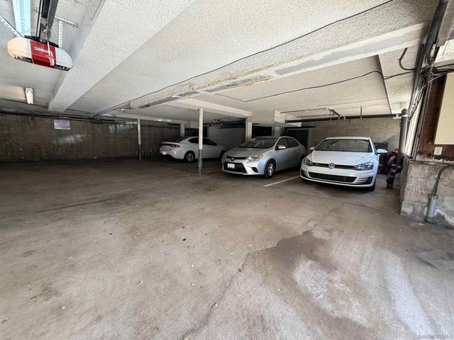 5725 Linda Vista Rd 14, San Diego, CA 92110
