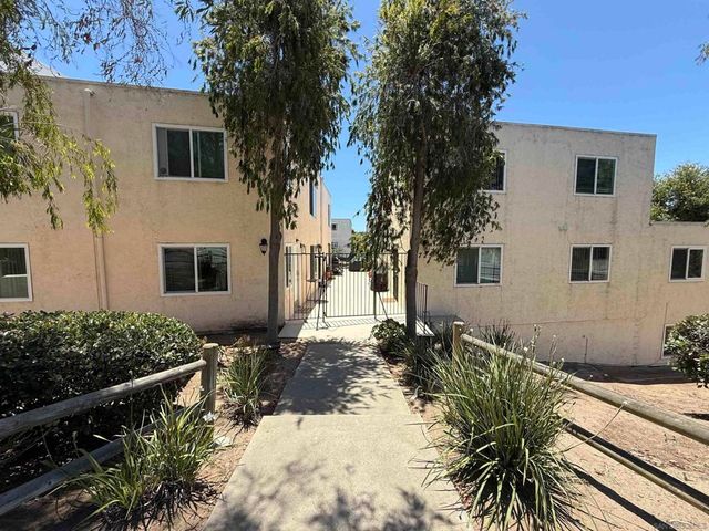 5725 Linda Vista Rd 14, San Diego, CA 92110