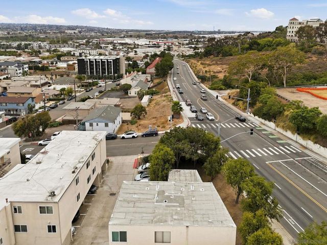 5725 Linda Vista Rd 14, San Diego, CA 92110