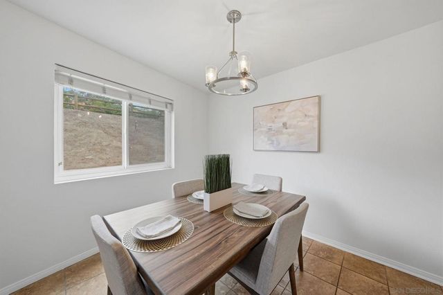 5725 Linda Vista Rd 14, San Diego, CA 92110