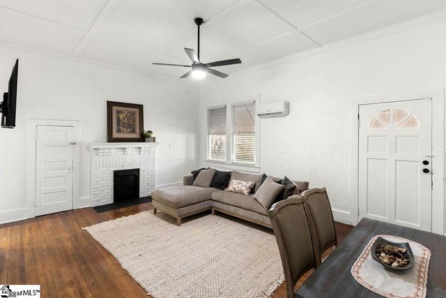 566 S Harper Extension, Laurens, SC 29360