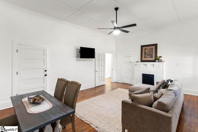 566 S Harper Extension, Laurens, SC 29360