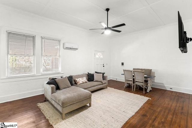 566 S Harper Extension, Laurens, SC 29360