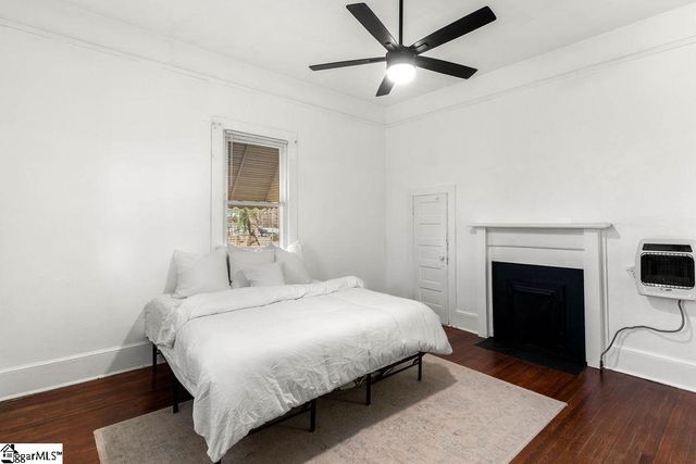 566 S Harper Extension, Laurens, SC 29360