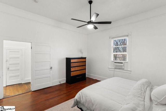 566 S Harper Extension, Laurens, SC 29360