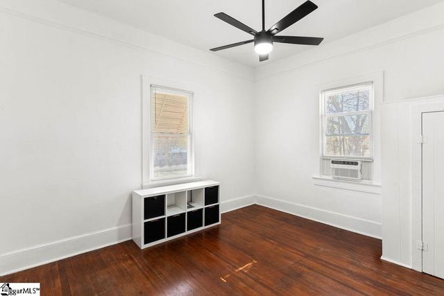 566 S Harper Extension, Laurens, SC 29360