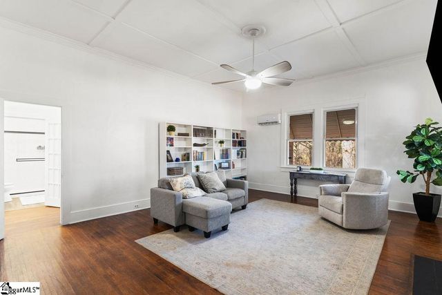 566 S Harper Extension, Laurens, SC 29360