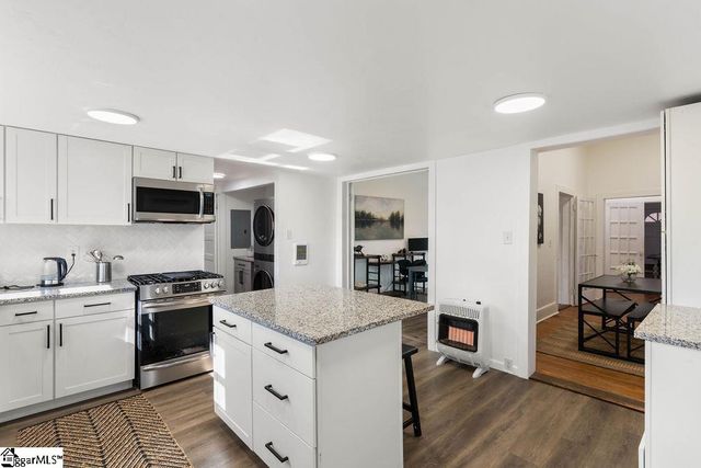 566 S Harper Extension, Laurens, SC 29360