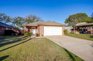 407 Grayson, Joshua, TX 76058