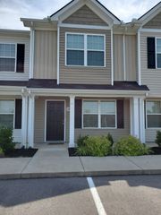 1416 Orange Ct, Murfreesboro, TN 37130