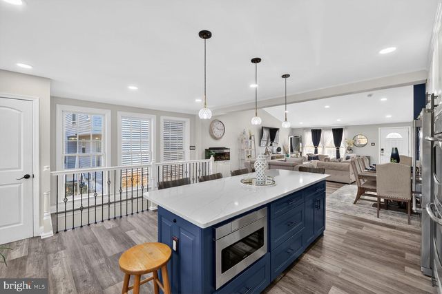 74 YEW RD, Essex, MD 21221