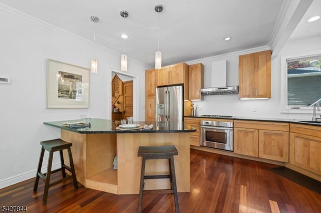 76 High St, Nutley Twp., NJ 07110