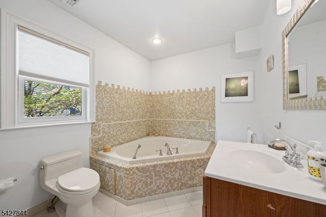 76 High St, Nutley Twp., NJ 07110