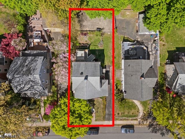 76 High St, Nutley Twp., NJ 07110