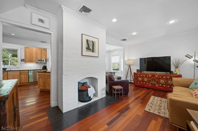 76 High St, Nutley Twp., NJ 07110