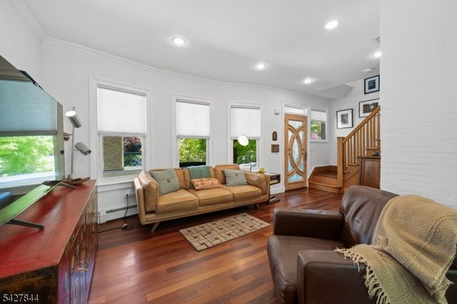 76 High St, Nutley Twp., NJ 07110