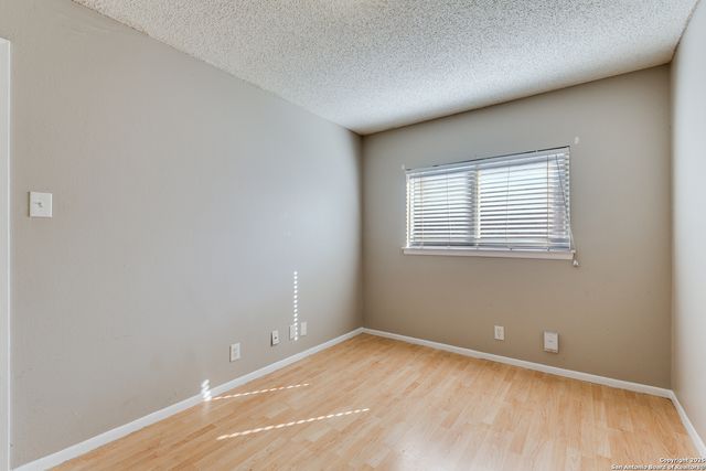 7559 Tantara Ct, San Antonio, TX 78249