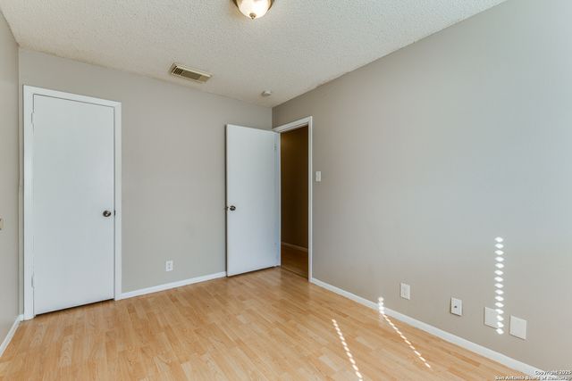 7559 Tantara Ct, San Antonio, TX 78249